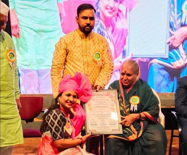 Parivartan Mahila Sanstha receiving community recognition